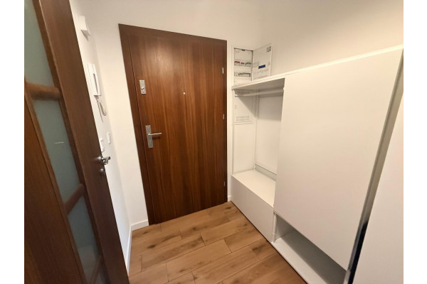 Leszno, Leszno - komfortowe 3 -pokojowe z miejscem parkingowym!