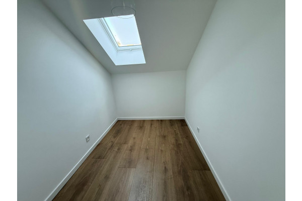 Leszno, Leszno - komfortowe 3 -pokojowe z miejscem parkingowym!