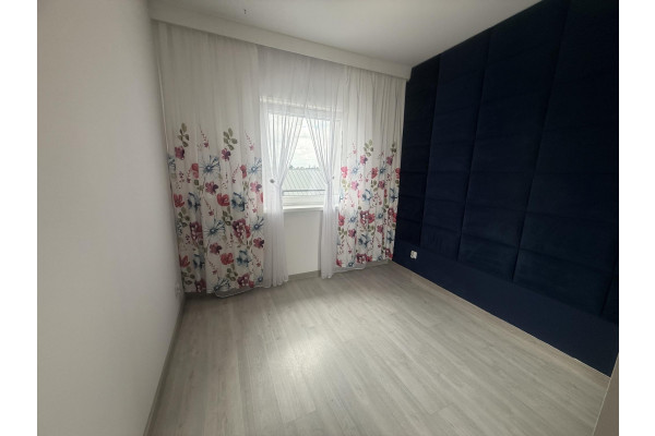 Leszno, Leszno Groowo- 2pokojowe z windą umeblowane.