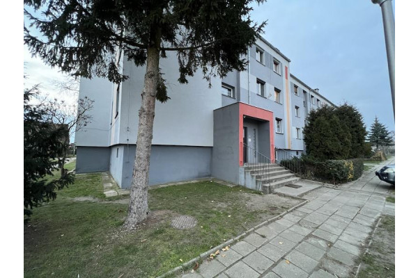 leszczyński, Lipno, Klon&oacute;wiec, Klon&oacute;wiec - 2-pokojowe umeblowane z garażem!